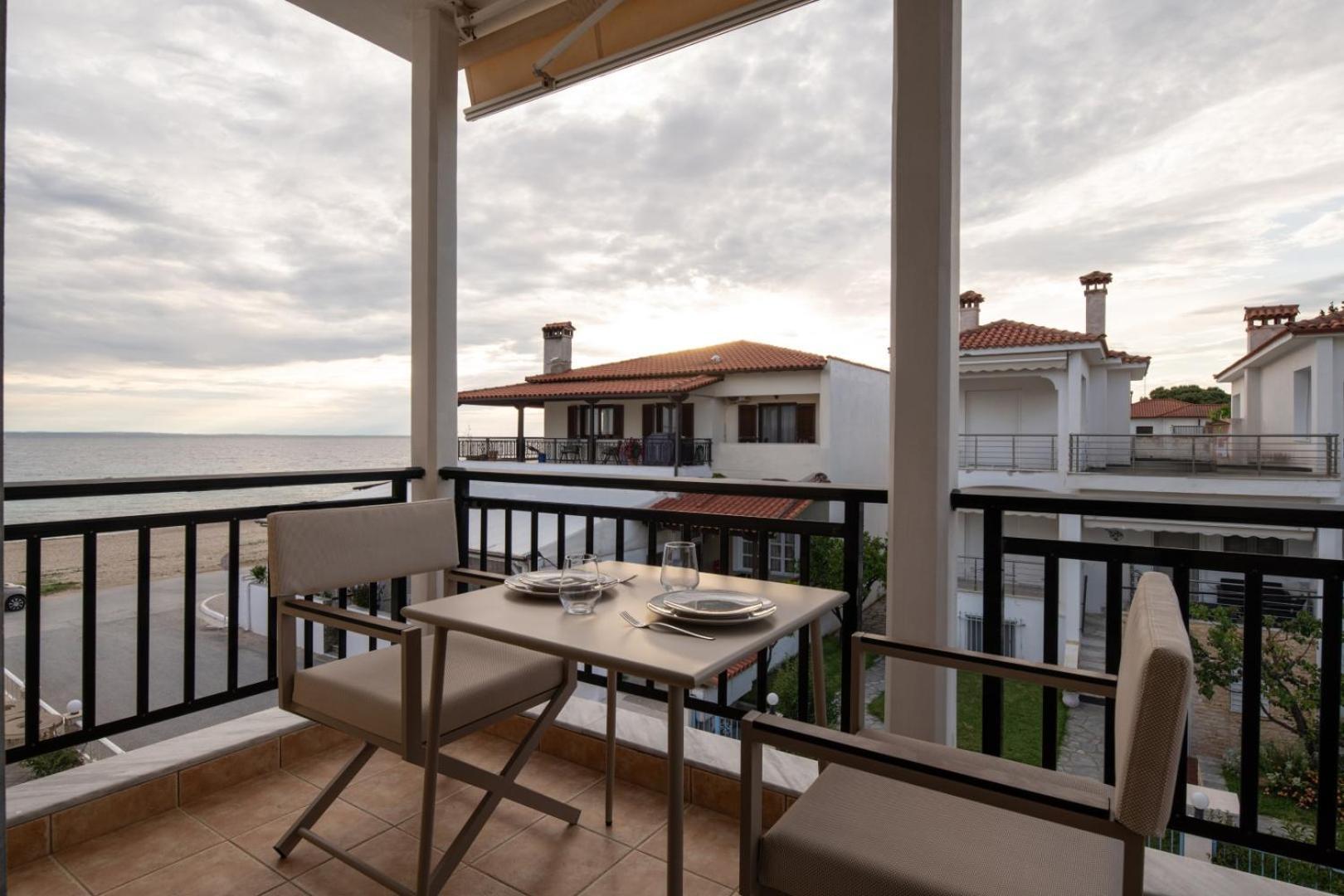 Assano Seafront Luxury Apartamento Nikiti  Exterior foto