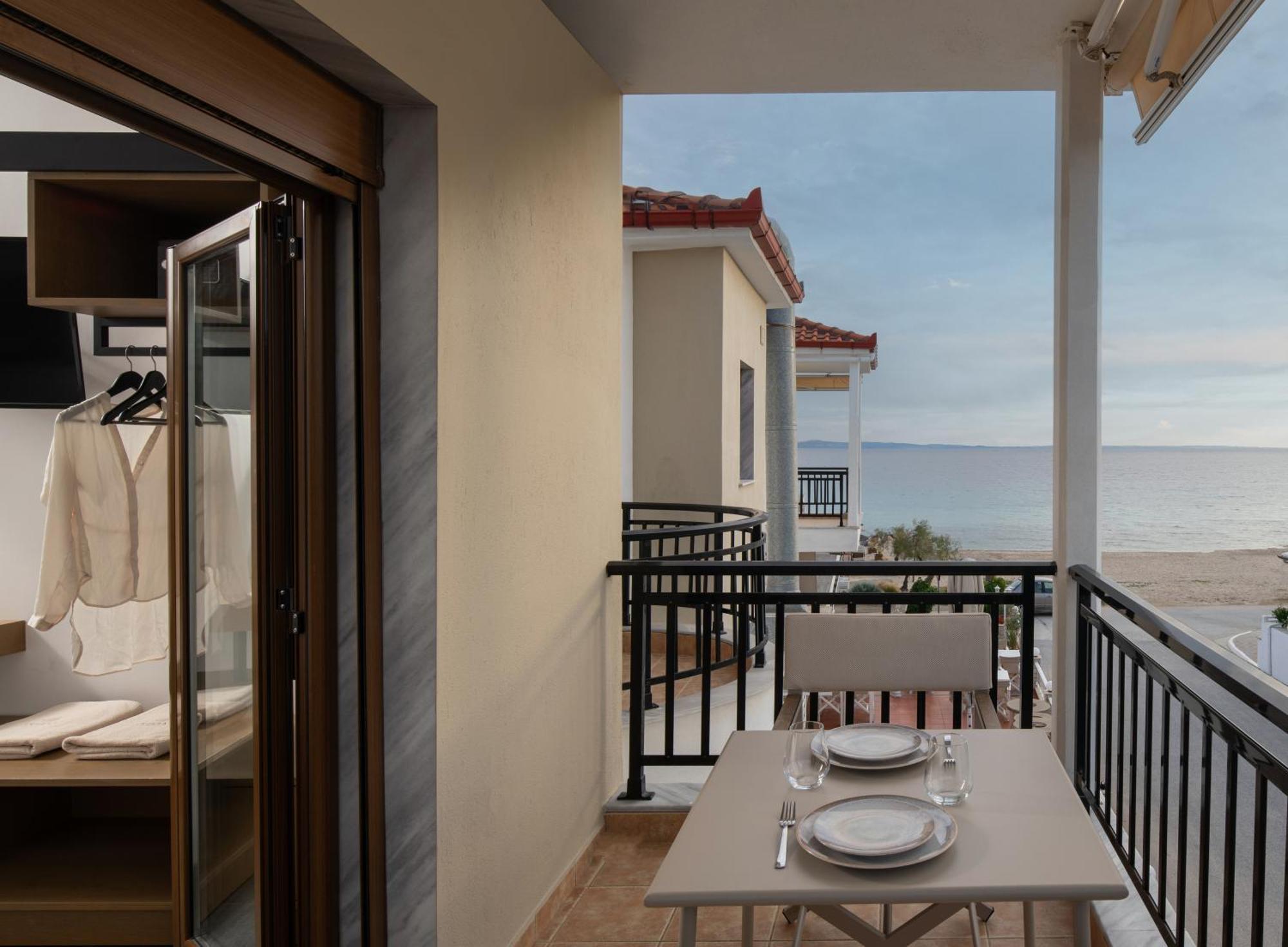 Assano Seafront Luxury Apartamento Nikiti  Exterior foto